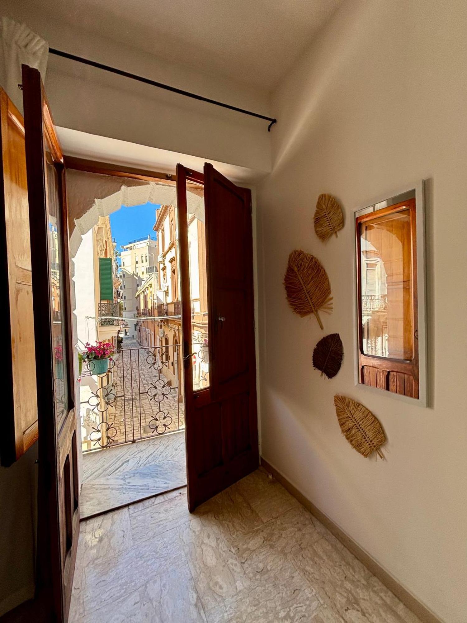 Appartement La Pergola Del Centro à Brindisi Extérieur photo