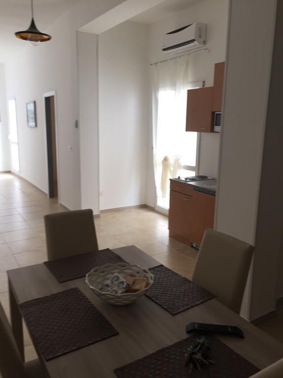 Appartement La Pergola Del Centro à Brindisi Extérieur photo